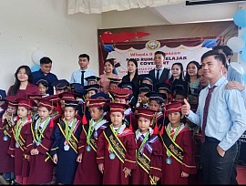 Acara Kelulusan siswa/siswi Paud Rumah Belajar Covenant Marginal Angkatan Ke 4
